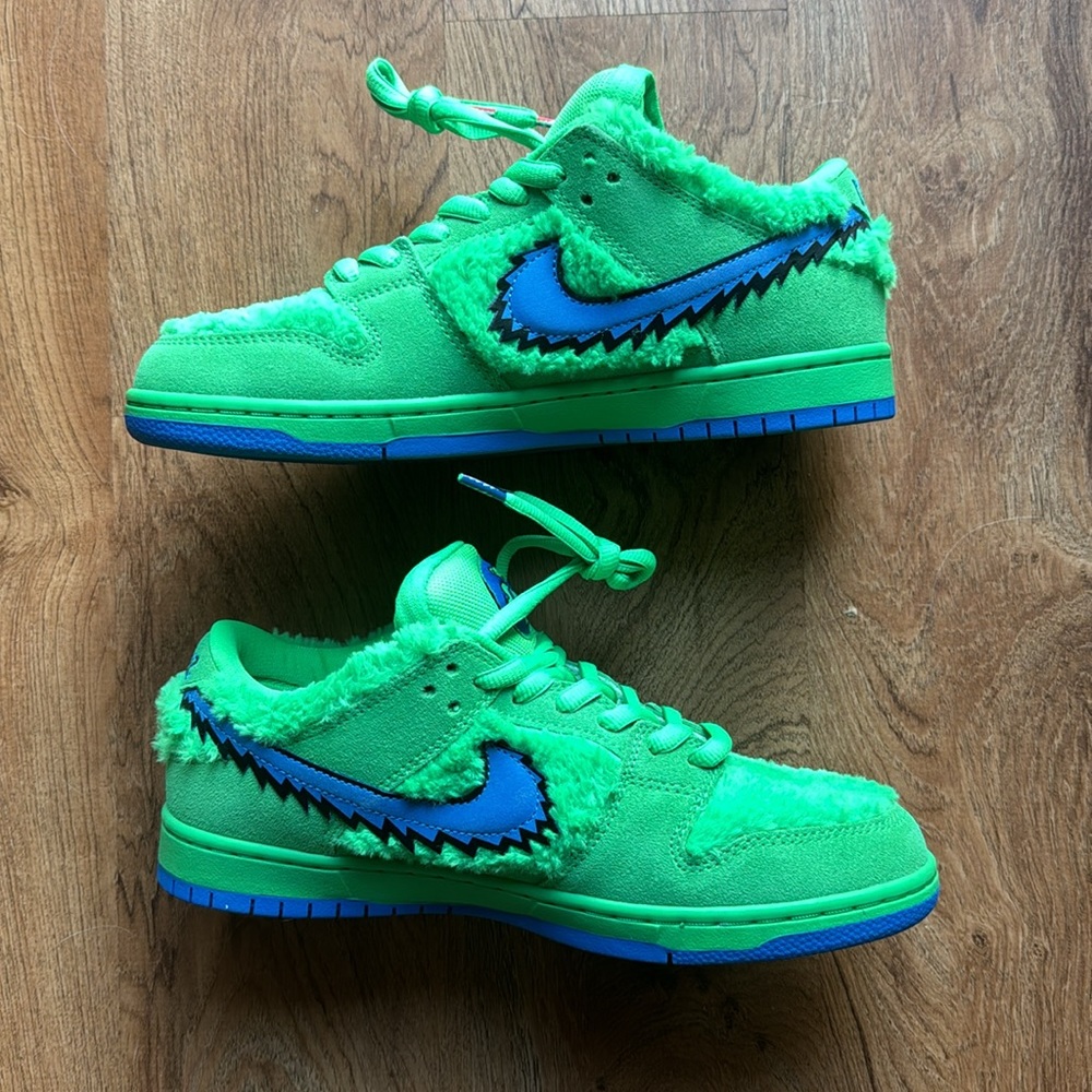 Nike SB Dunk Low Grateful Dead Bears Green